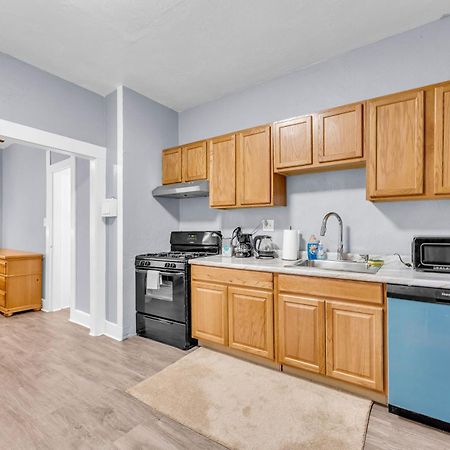 Historic Cozy Haven In Little Italy Apartment Cleveland Exterior photo